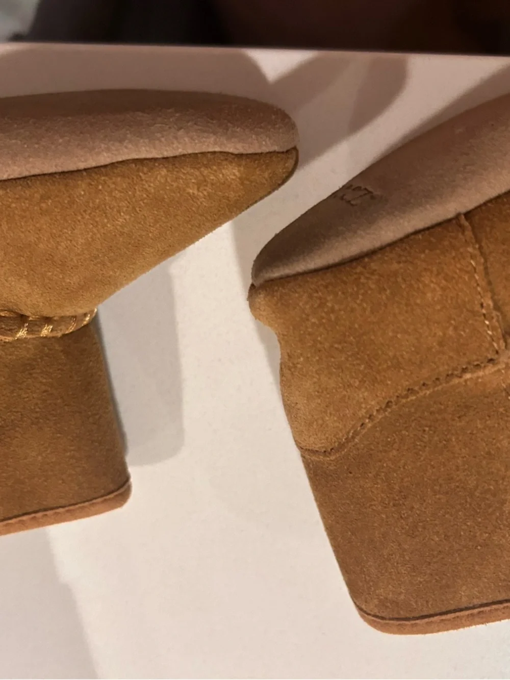Robeez faux fur lined booties 6-12 months Tyler boots